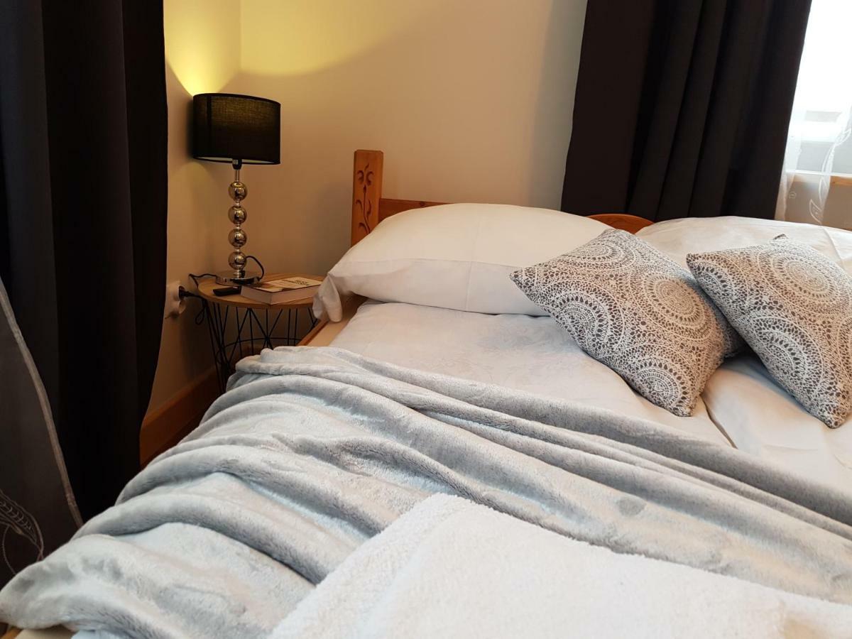 Antonowka Villa Trybsz Buitenkant foto